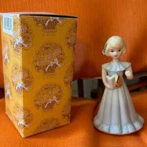 Blonde Enesco Growing Up Girls Porcelain figure #6